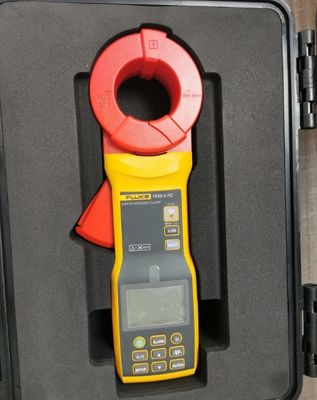 Fluke 1630-2 FC Ground Clamp Maximum Voltage to Earth Ground 1000 V Battery Type AA Alkaline IEC/EN LR6 x4