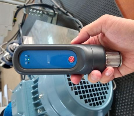 SKF CMDT 391-K-SL Bluetooth Vibration Meter with IP65 Protection