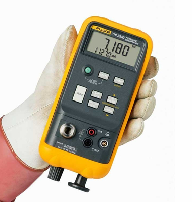 Fluke 718 Pressure Calibrator trong kho