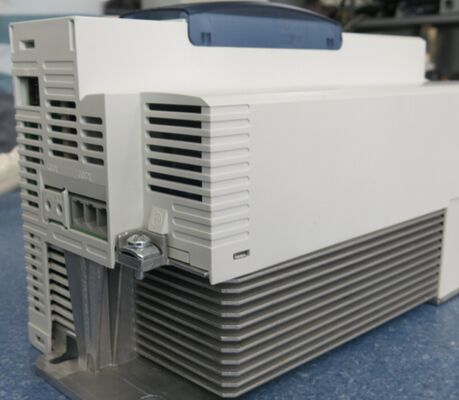 Lenze I95AE222F1AV10Z02R Cabinet Servo Inverter with 0.37 ... 110 kW Power Range, EtherCAT Communication, and Safe Inputs/Outputs