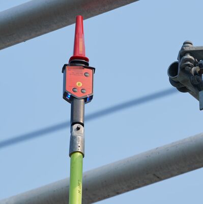 Non-Contact High Voltage Detector with VolTect Alert for Utility and Industrial Safety up to 122 kV