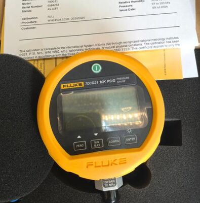 Fluke 700G31 Pressure Gauge Calibrator
